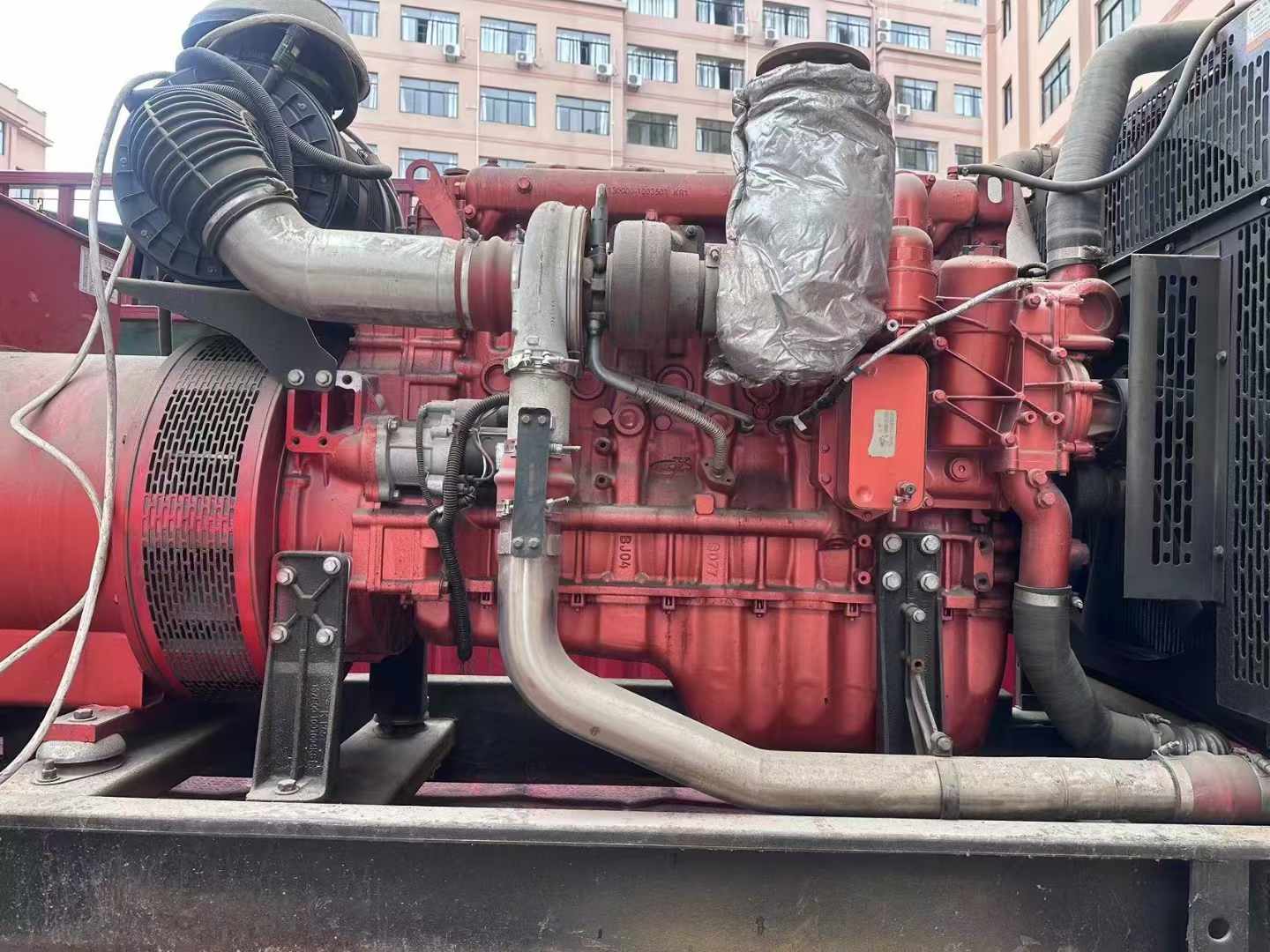科尔沁左翼中如何选择适合 600kW 柴油发电机组的过载保护器？